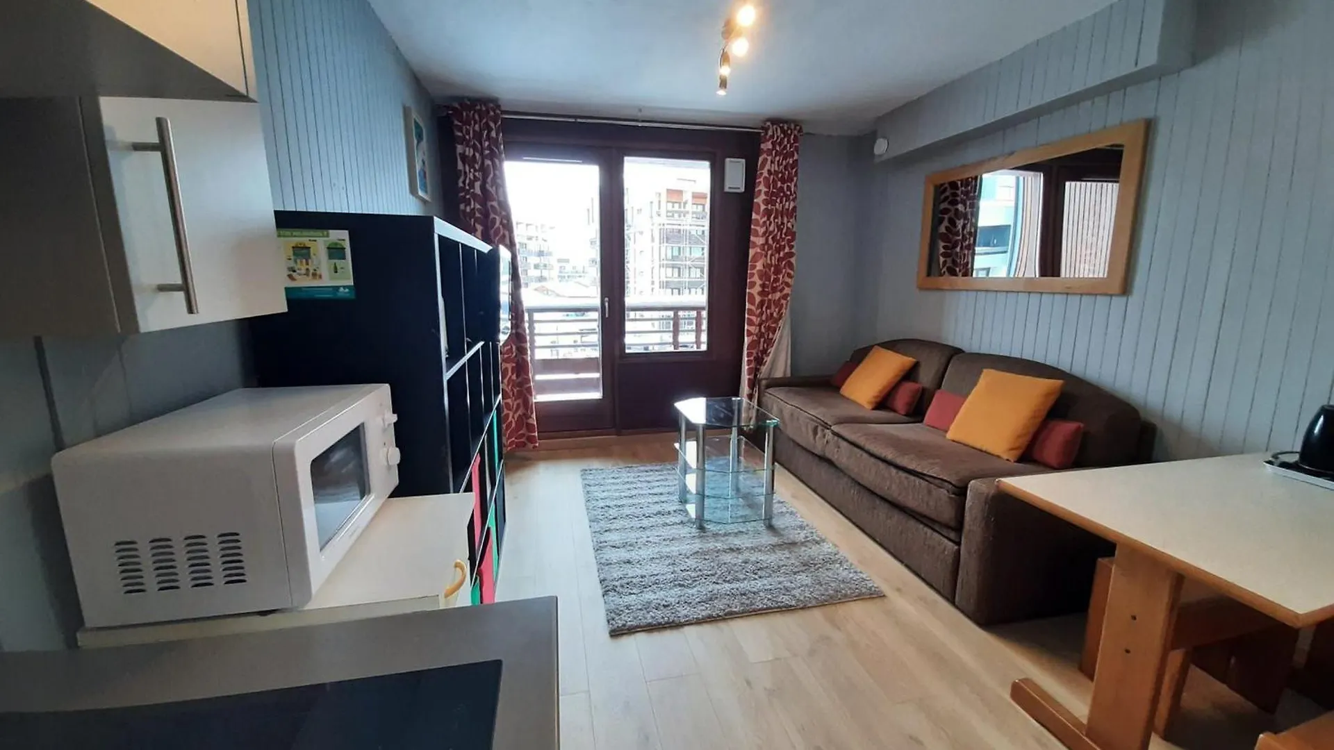 Apartment Studio Idealement Situe Pres Des Commerces Et Pistes - Fr-1-449-189 Tignes